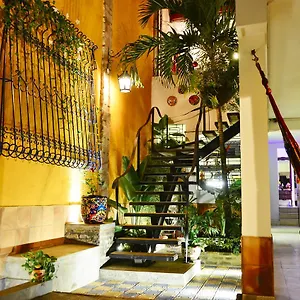 Magic Garden House Gasthuis Cali